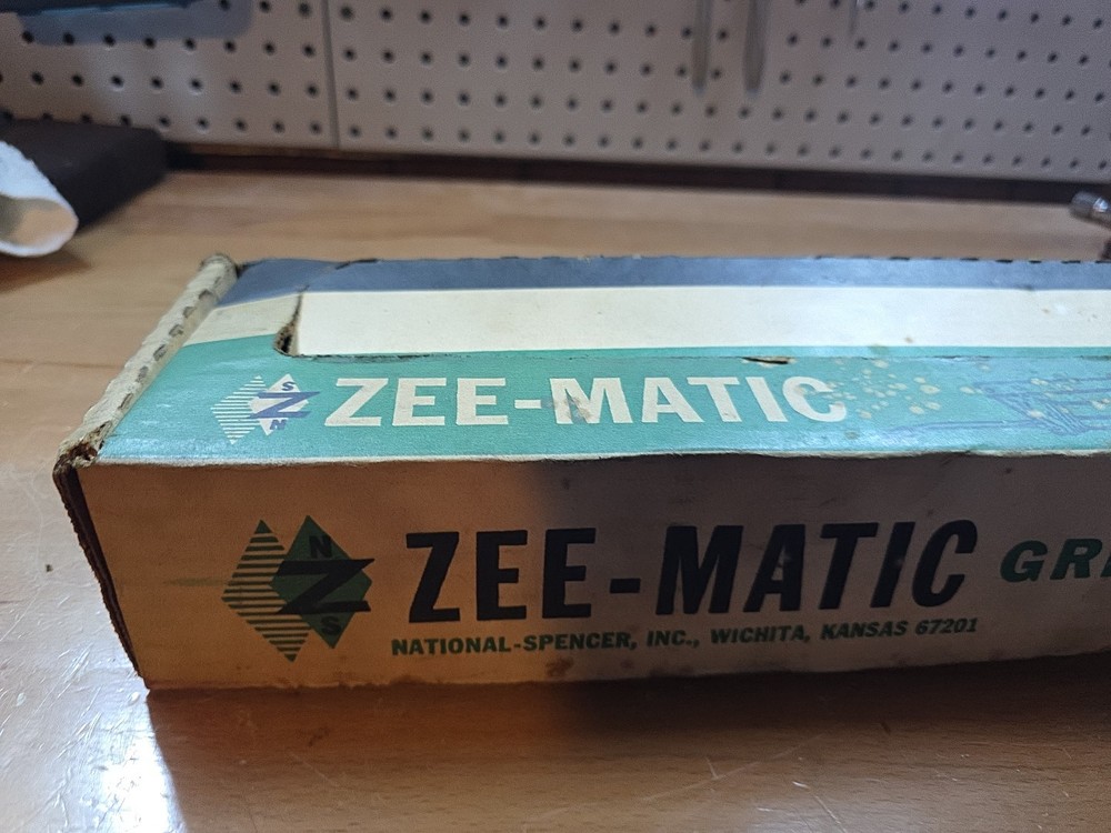 Zee-matic Grease Gun