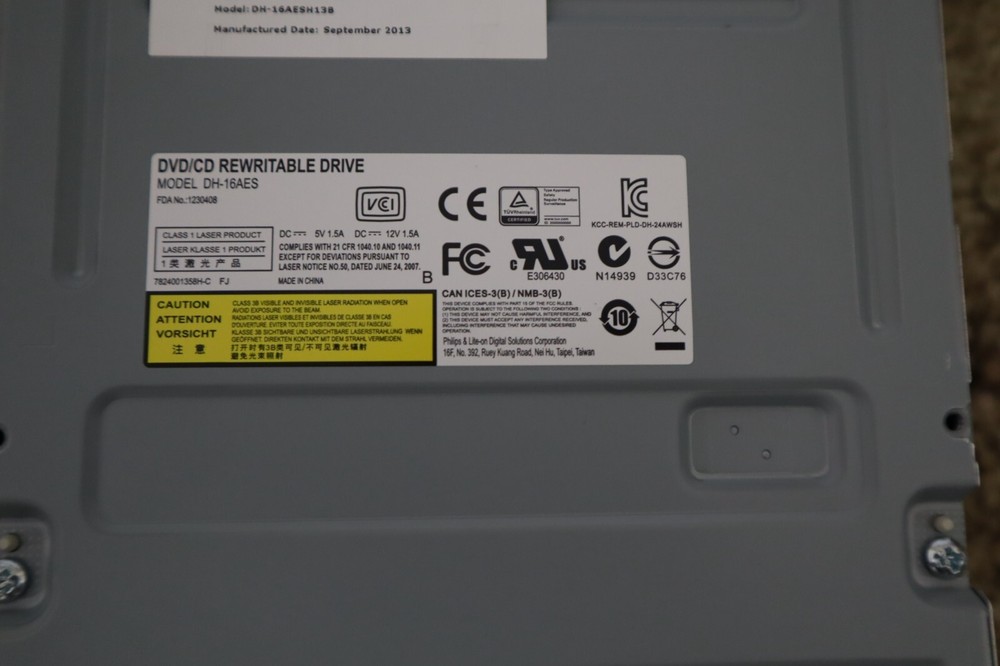 Philips & Lite-on Digital Solution Corp. DVD/CD REWRITEABLE DRIVE MDL # DH16AES