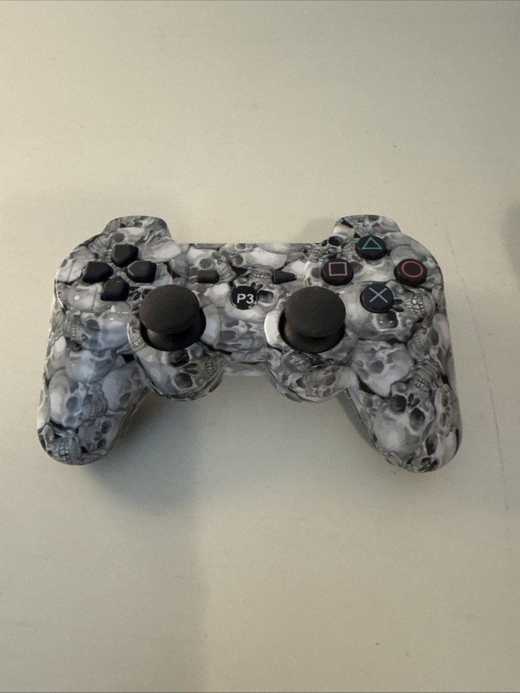 PS3 Controller Gray Skull Wrap
