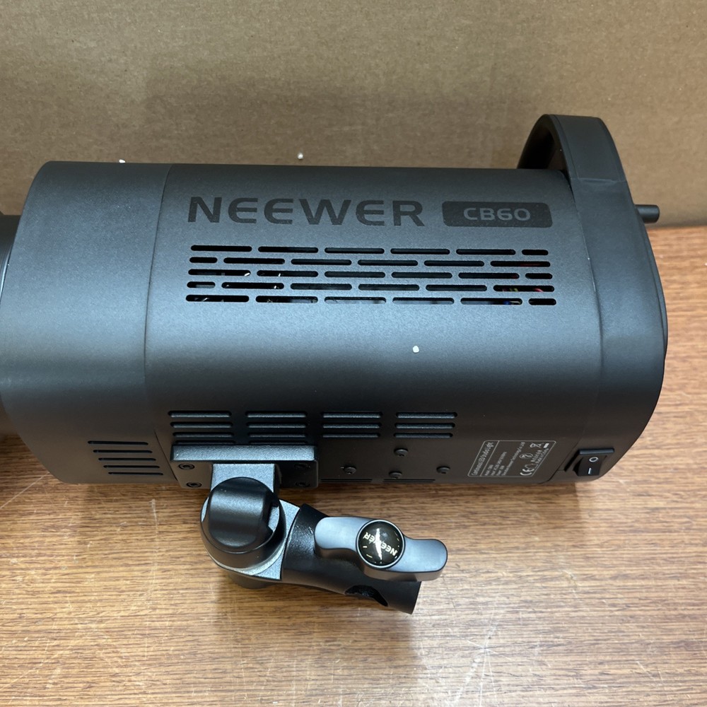NEEWER CB60 LED Video Light