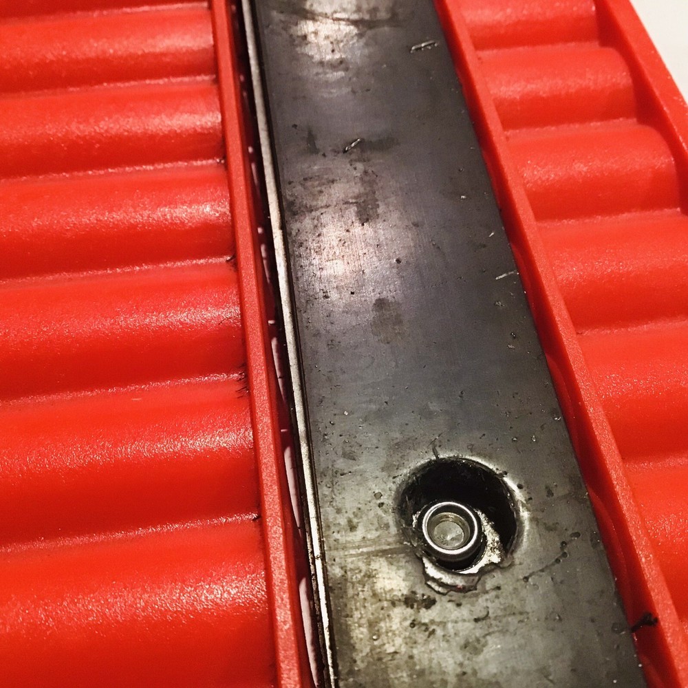 1/4" Magnetic Socket Holder - Red LIS-40120