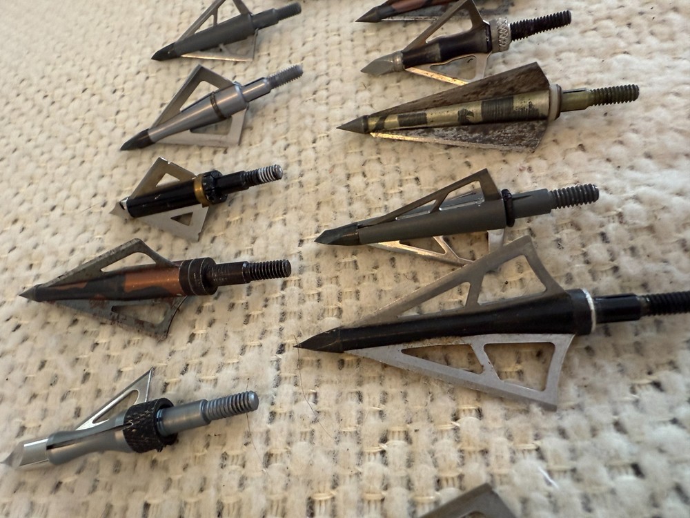3 Blade Broad Head Lot of 16