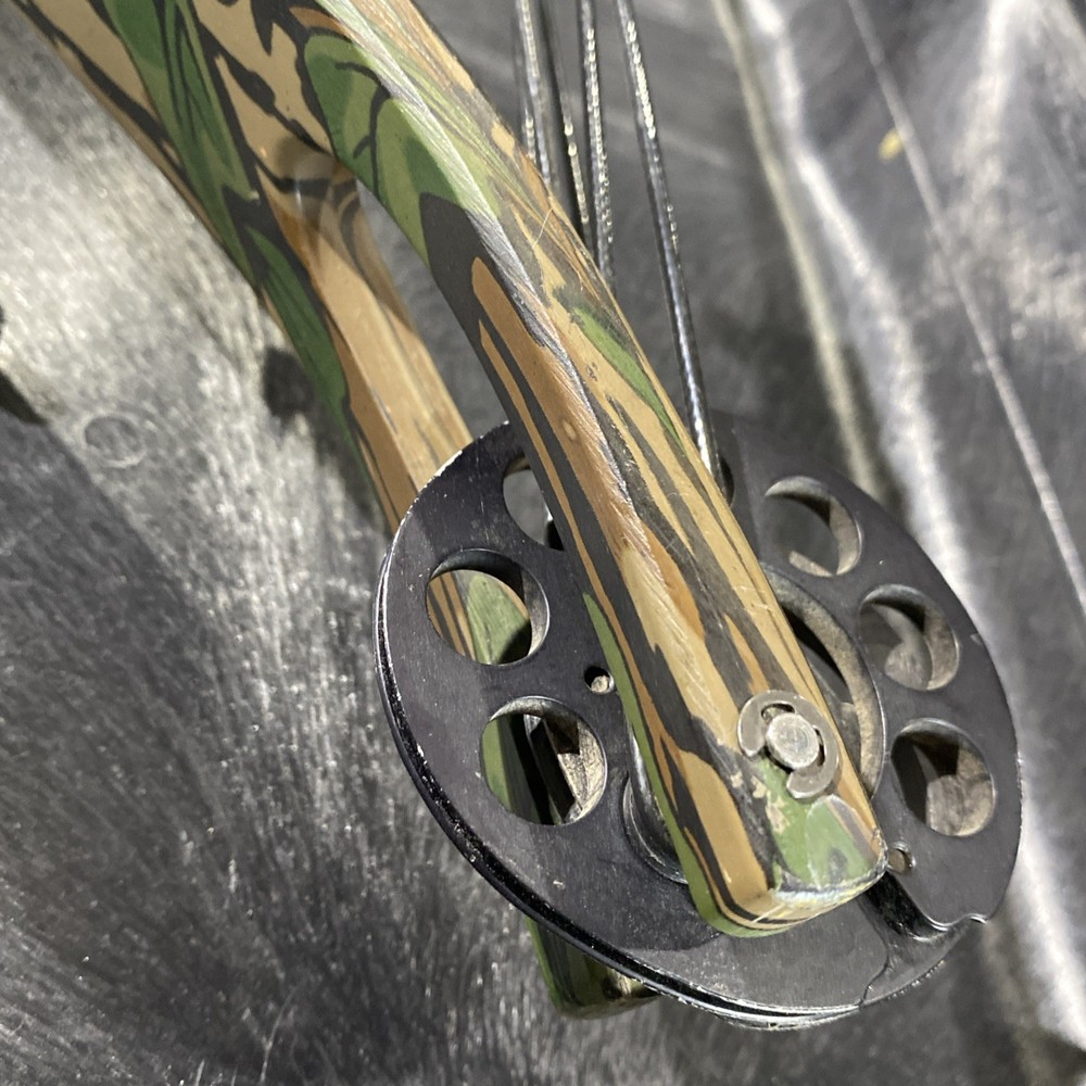 3pc Browning Mirage 3D Bear First Strike w/ Case Compound Bow Archery *NO STRING