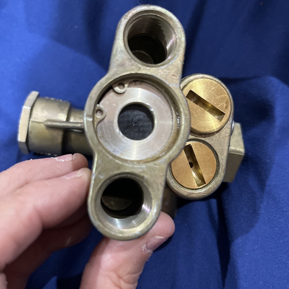Genuine Sealco 110800 Enhanced Spring Brake Priority Control Valve