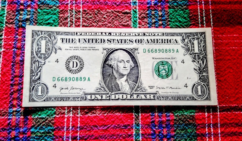 (3) FLIPPER FANCY SERIAL NUMBER $1 NOTES!!! 2 BOOKEND AND REPEATING!!! Error!