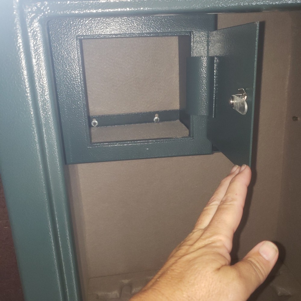 Wow! SentrySafe, Fireproof, Upright, Locking Combination, Gun Safe, (12) Rifles