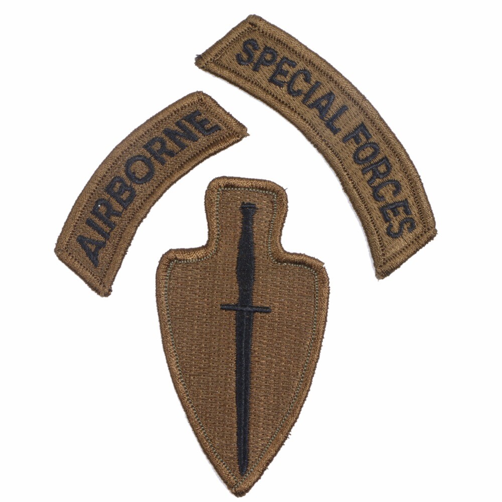 US ARMY SPECIAL OPERATIONS COMMAND AIRBORNE ARMBAND PATCH -chho981