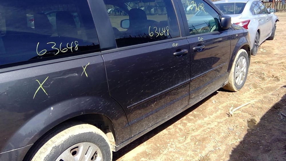 Used Floor Jack fits: 2017 Dodge Caravan Grade A