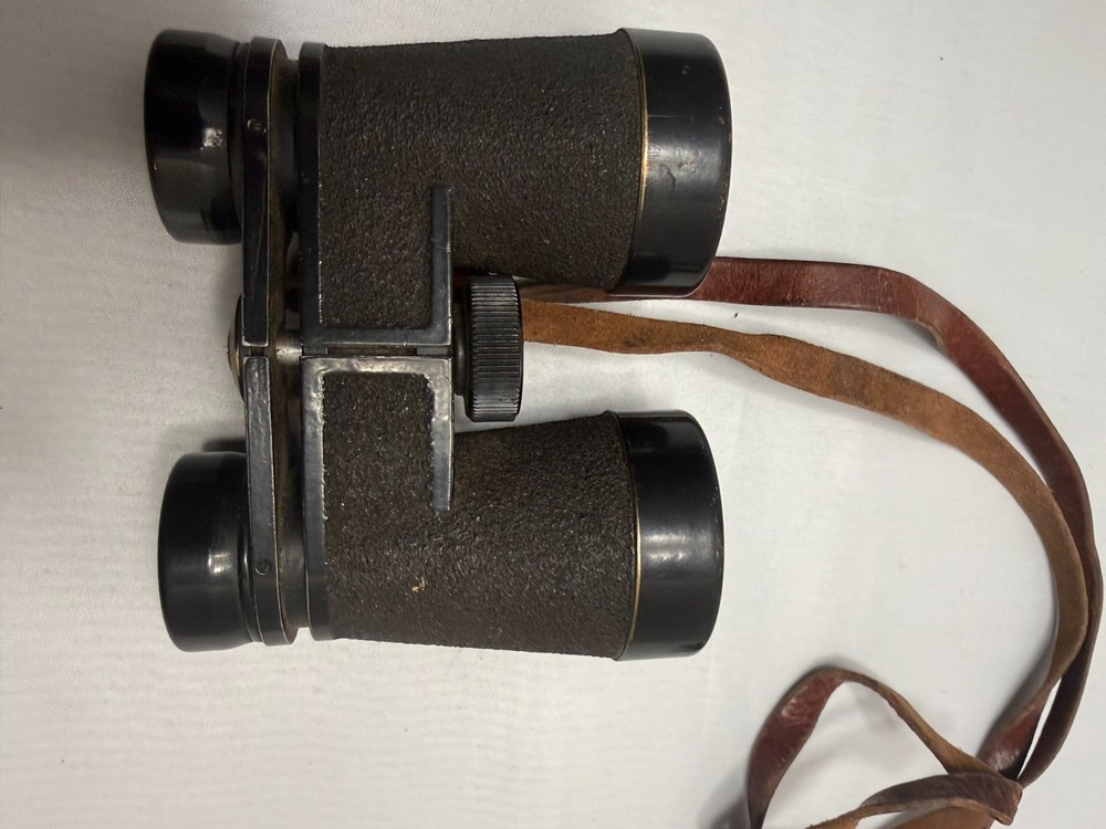 Japanese WWII Compact Binocular 4x10 with Canvas Case