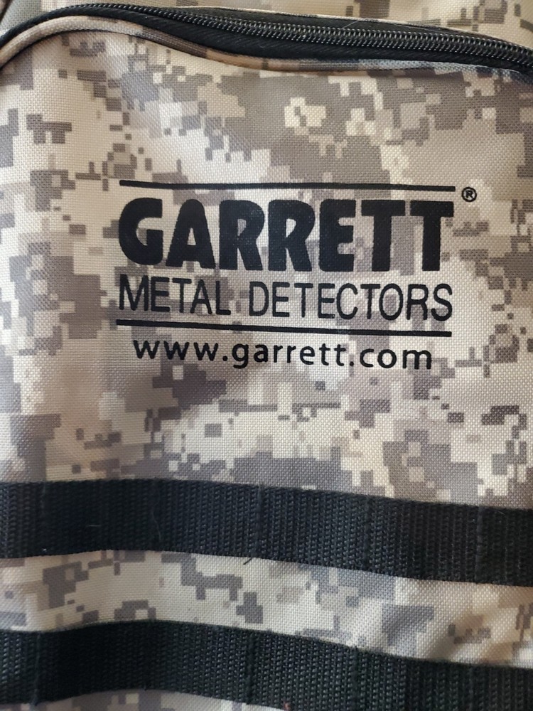 GARRETT METAL DETECTORS CAMO BACKPACK EXCELLENT CONDITION