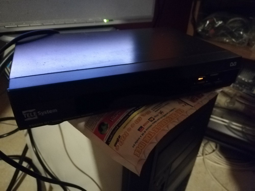 TELE SYSTEM DVBT TS6206 - T1 Digital Terrestrial Decoder with Remote Control - Black