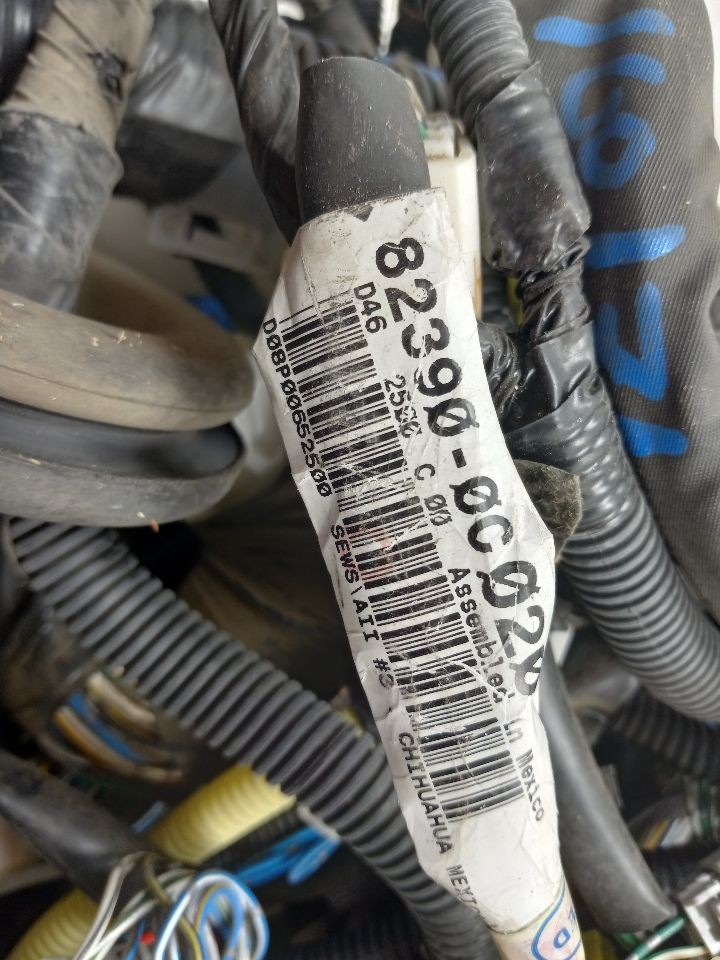 TUNDRA 2001 Dash Wire Harness 82131-0C191-D