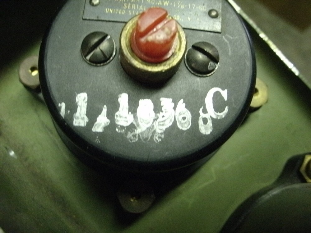 US AIRCRAFT PANEL FREE AIR TEMP- HYDRAULIC PRESSURE