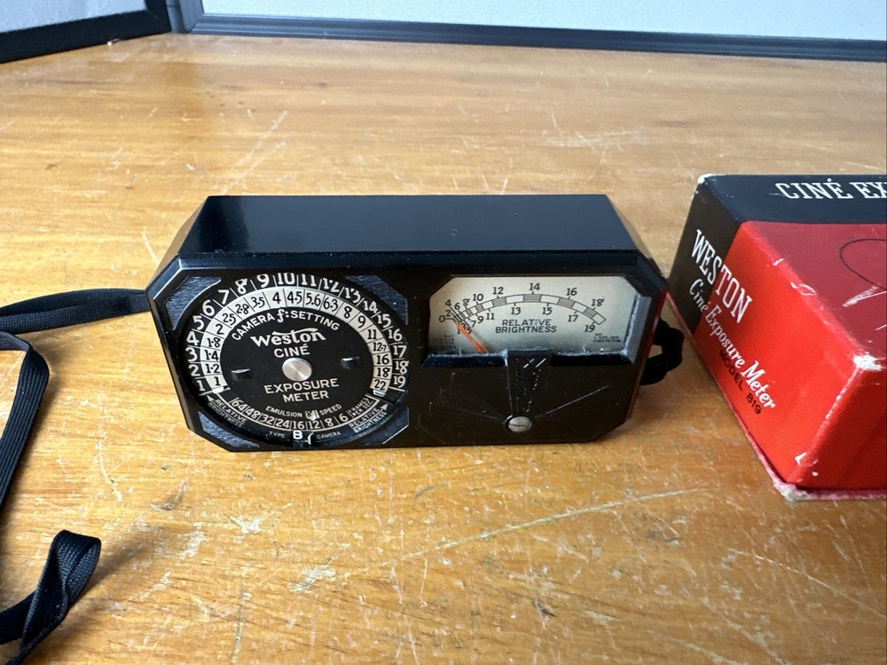 WESTON CINE EXPOSURE METER MODEL 819 IN ORIGINAL BOX WORKING