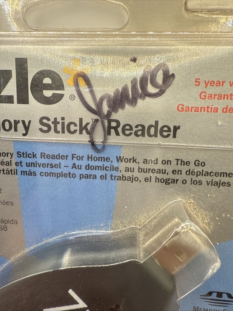 Dazzle Zio! Memory Stick Reader/Writer (DM-8600)
