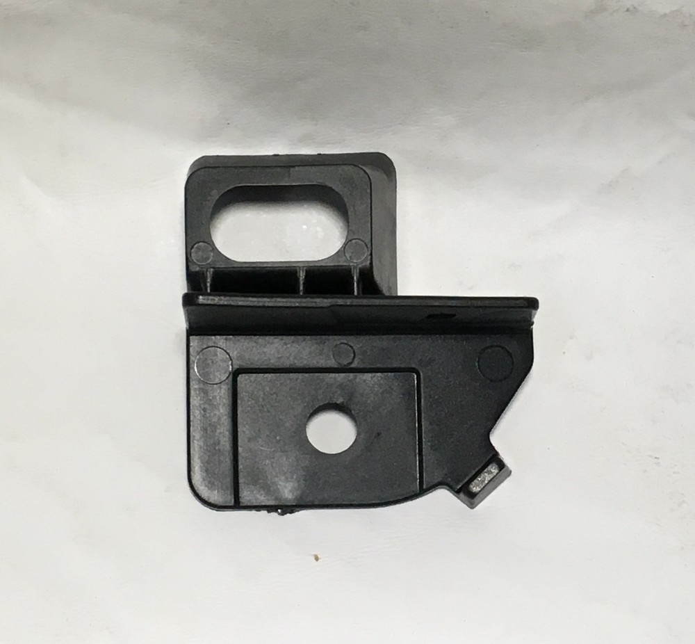 GM OEM 18-21 Enclave Bumper Components-Lower Support 23324603
