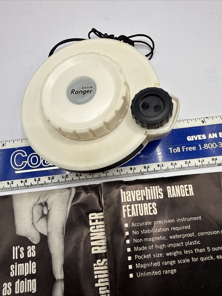 Vintage Davis Instruments 1966 Range Finder with original papers & delivery box