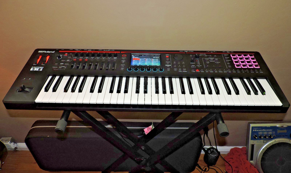 Roland Fantom-06 Workstation Keyboard EXCELLENT!