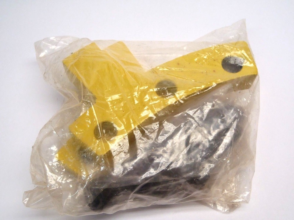 Fanuc A05B-1329-J033 Robot Brackets J3 Axis