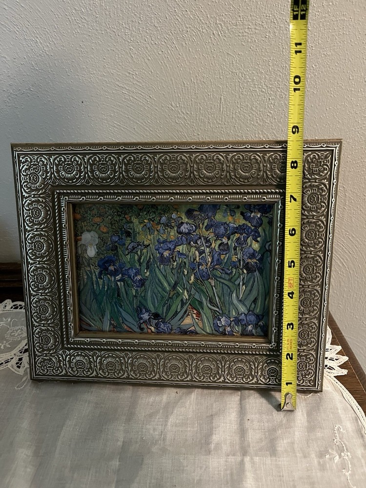 Repurposed Picture Frame With Floral Picture