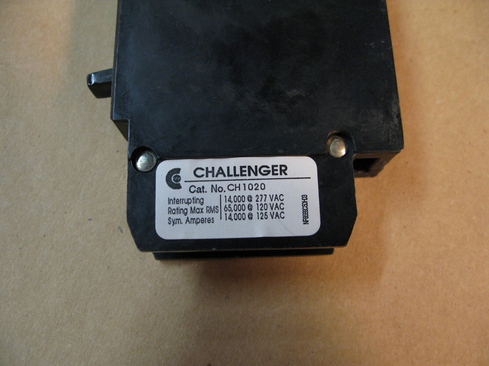 CHALLENGER CH1020 1pole 20amp 277volt circuit breaker.