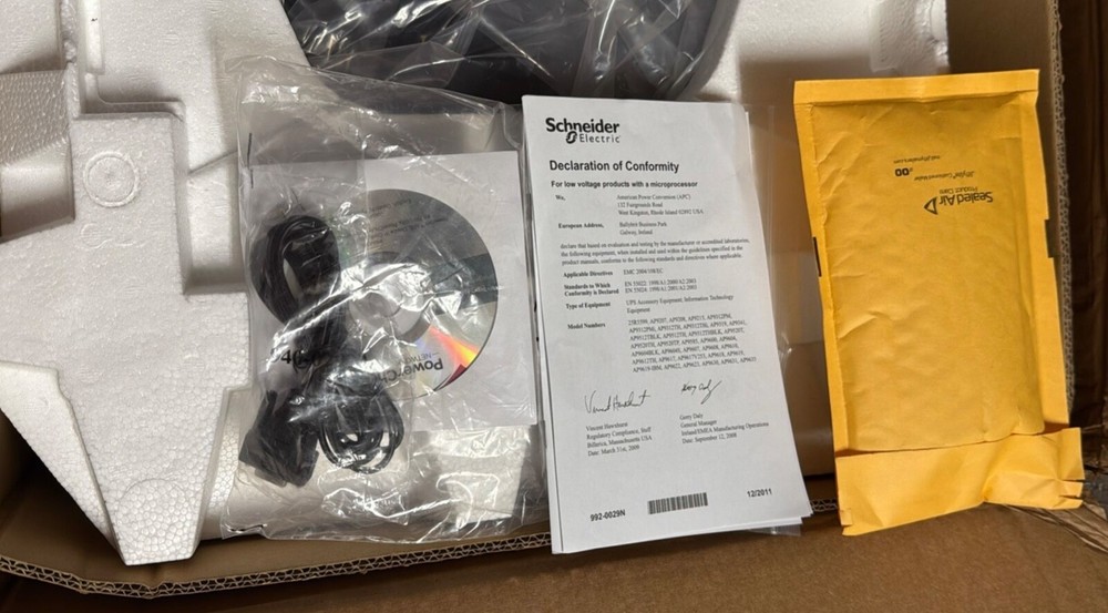 APC Smart-UPS X 2000 1920VA SMX2KR2UNCX145 - NEW Open Box