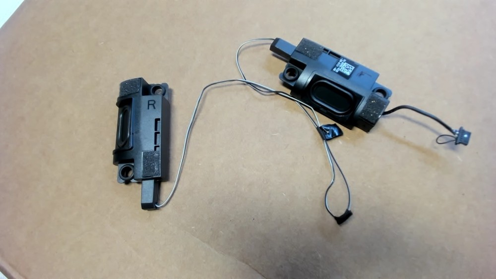 Alienware m16 SPEAKERS