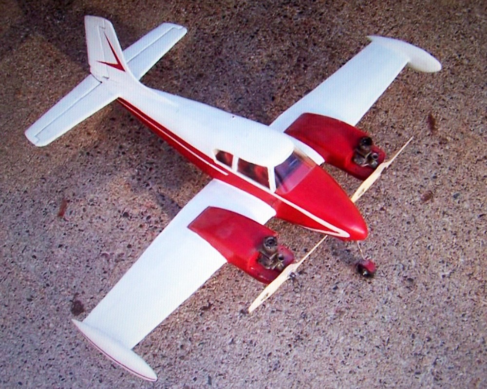 CESSNA 310A PLAN + CONSTRUCTION ARTICLE & SCALE DATA to Build UC Model Airplane