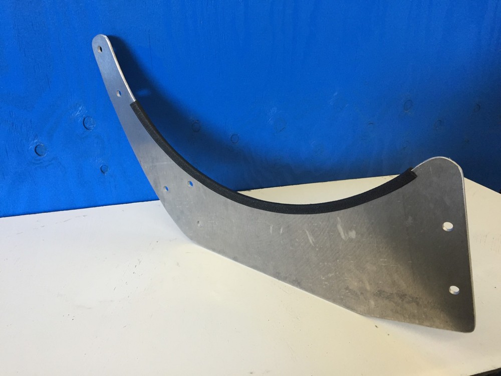 Peterbilt Tank Step Side Support Bracket - 23"