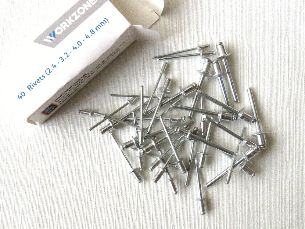 ALDI WORKZONE POP RIVET TOOL . ARROW RH 200 STYLE + ASSORTED RIVETS. NEW UNUSED.