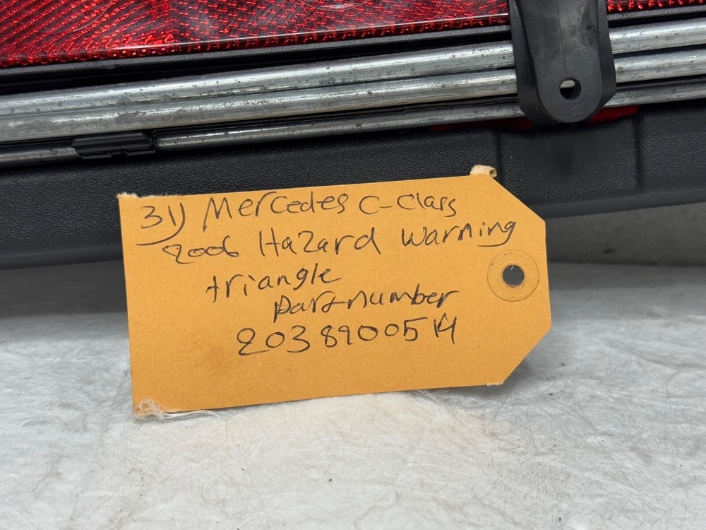 MERCEDES C CLASS 2006 EMERGENCY WARNING TRIANGLE WITH CASE 2038900514