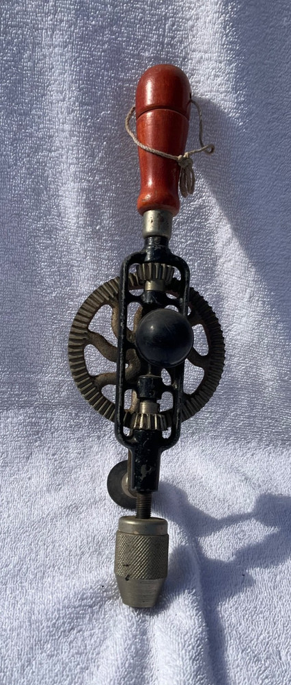SOJO 2-01 ANTIQUE HAND DRILL WITH BITS IN HANDLE