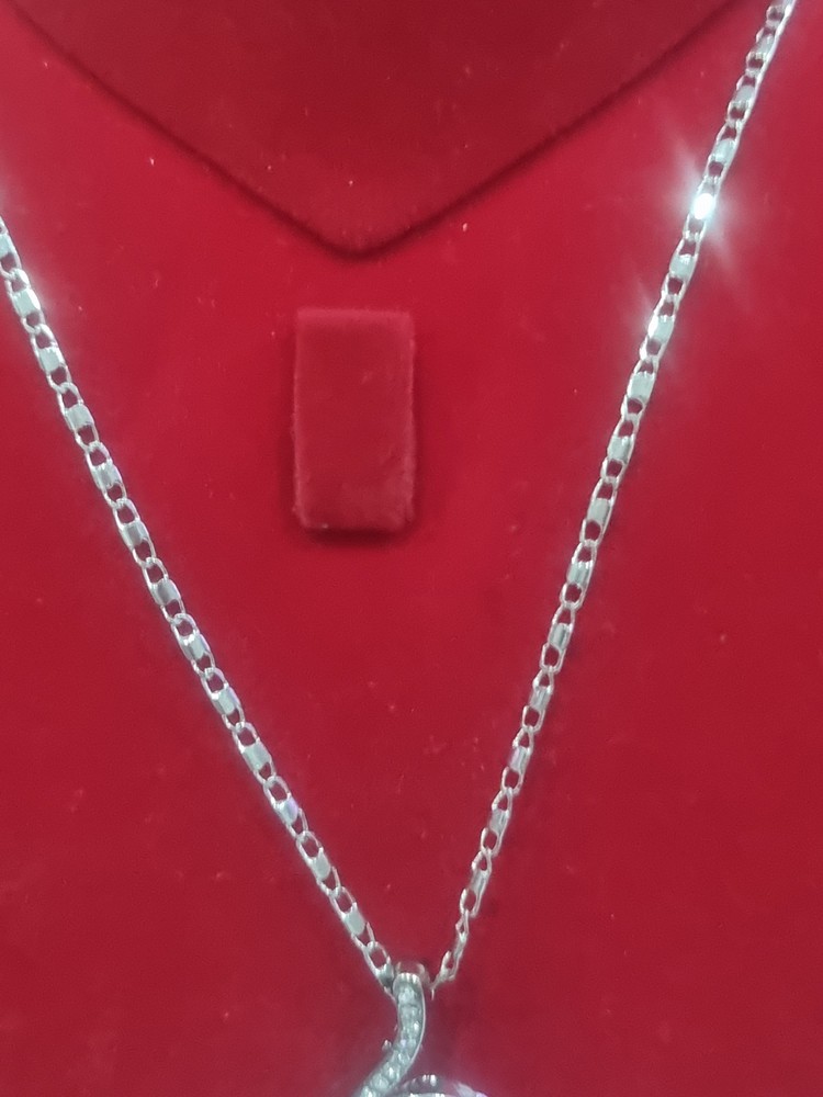Necklace and Earrings Set.