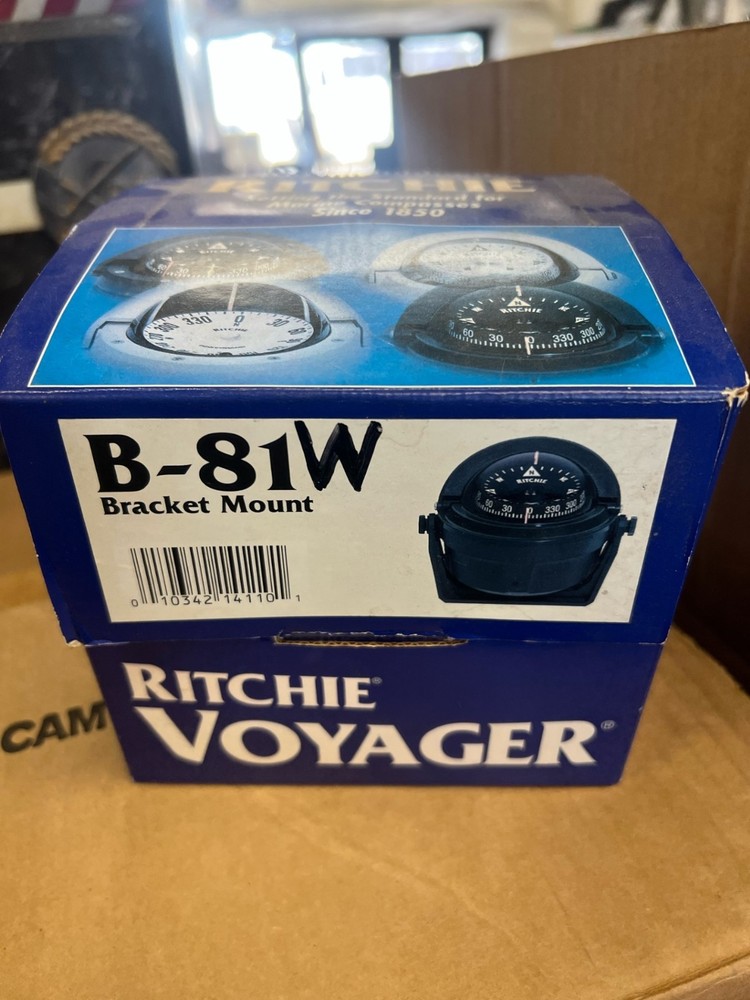 RITCHIE B81W COMPASS WITH BRACKET WHITE