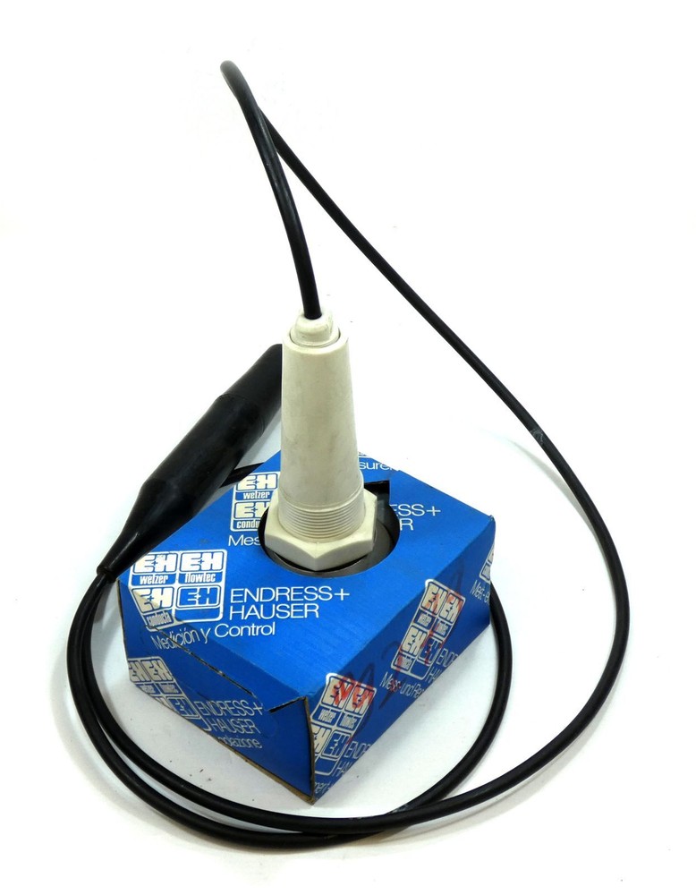Endress + Hauser Nivocompact FTC830 24VDC level limit switch -unused/original packaging-