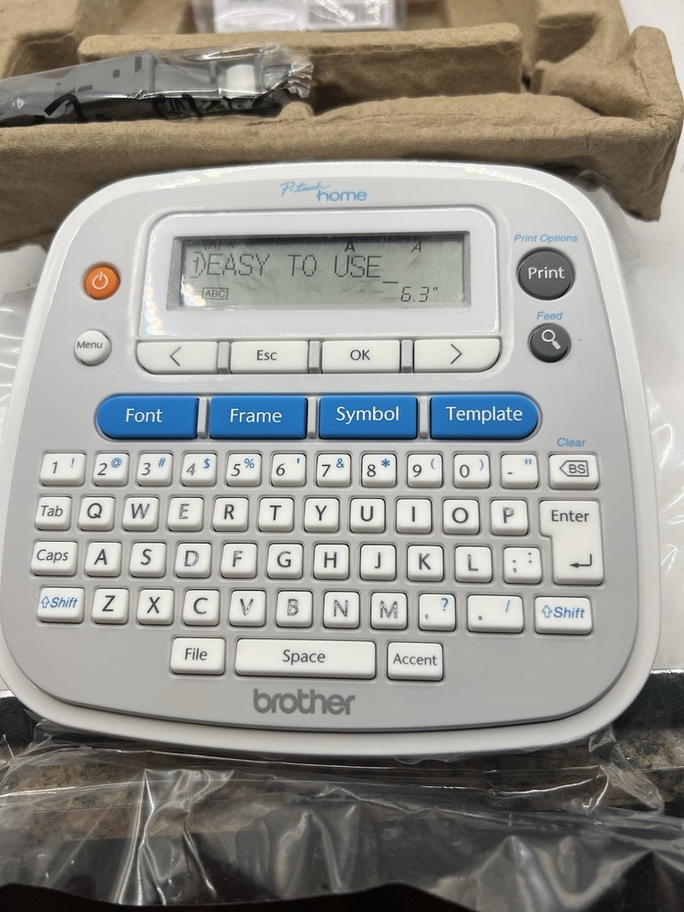 Brother Personal Label Maker P-Touch Home - PT-D202 *READ*