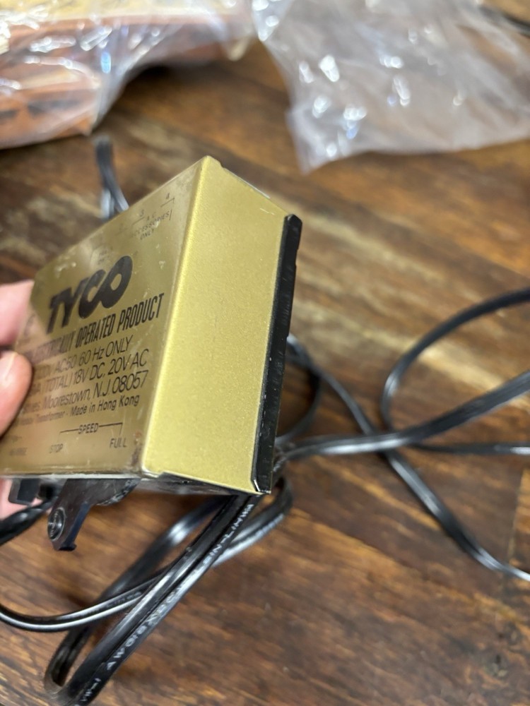 Tyco 899 HO Scale Electric Power Pack-Transformer