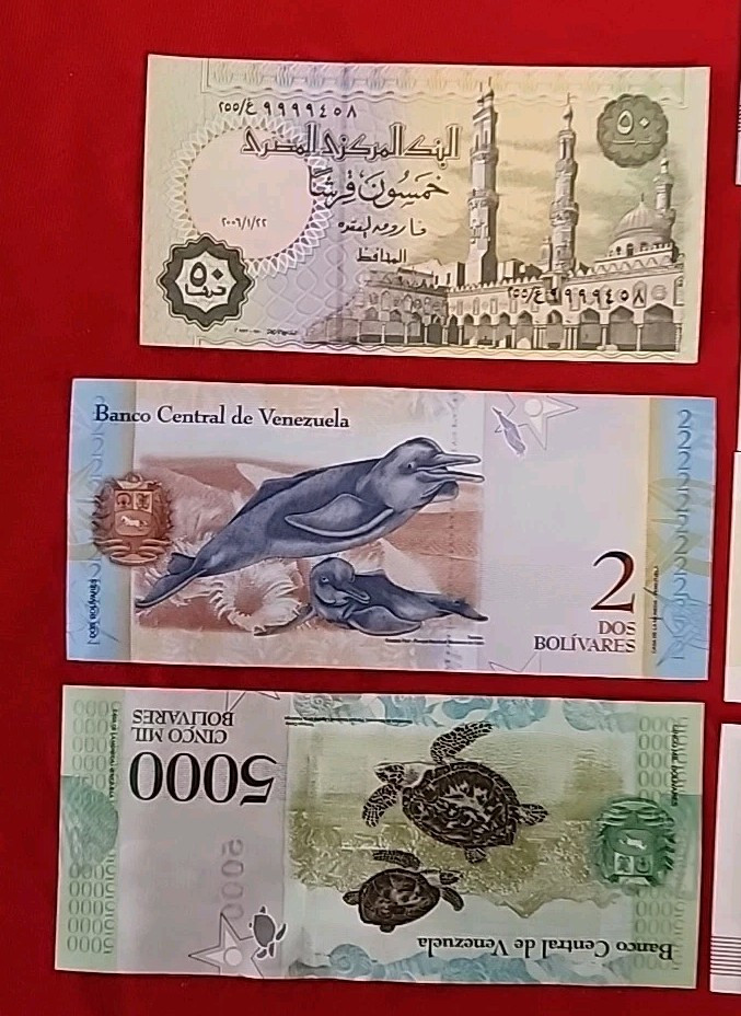 7 Pcs DIFFERENT World Paper Money Set/Lot - UNC From Bundle