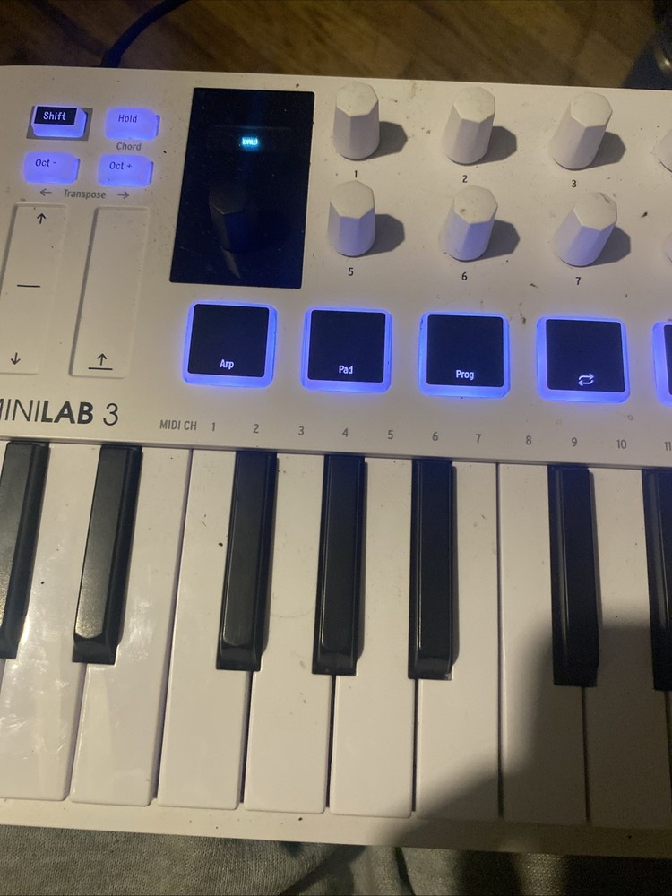 Arturia MiniLab 3 Keyboard Controller - White