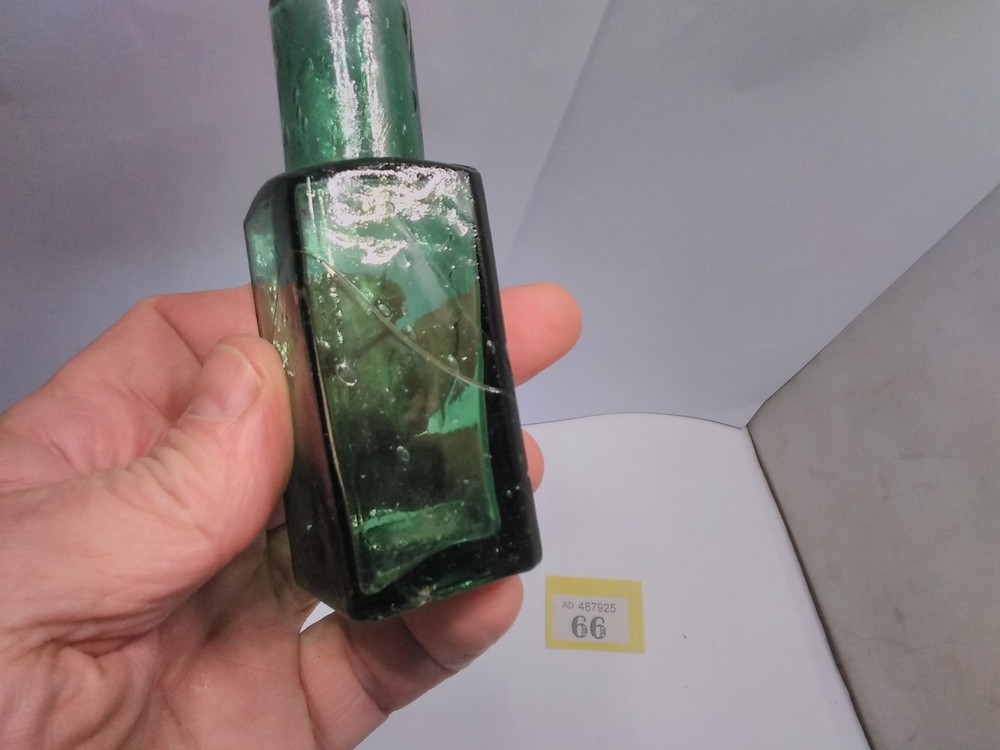 Antique Bottle Dark Green Shear Top