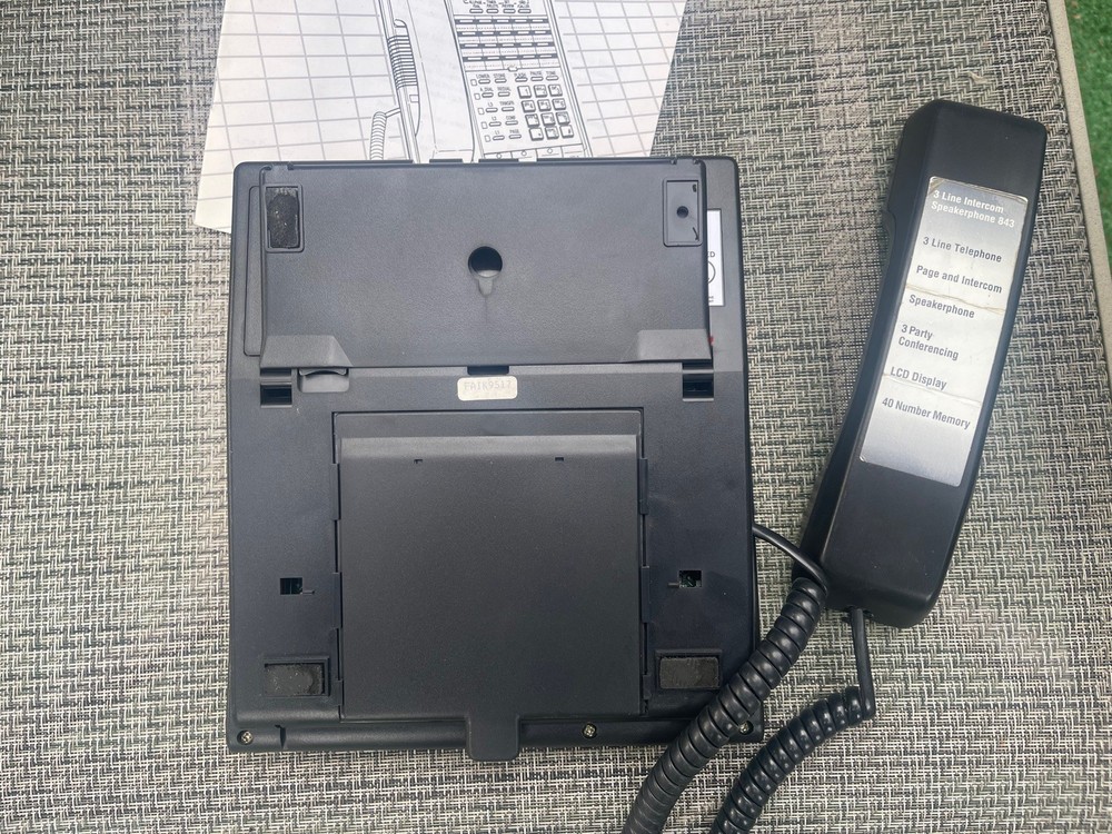 Three-Line Intercom Speakerphone, 843, AT&T Office, Black with Manual UNTESTED