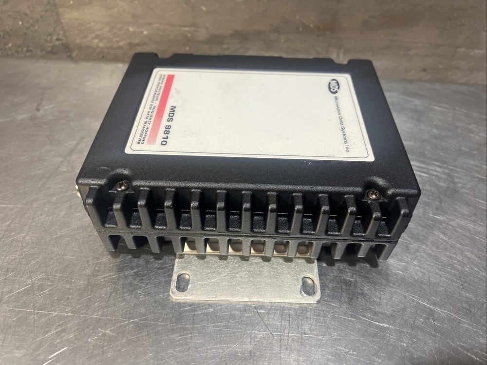 Microwave Data Systems MDS 9810 HL Spread Spectrum Transceiver. Used Surplus