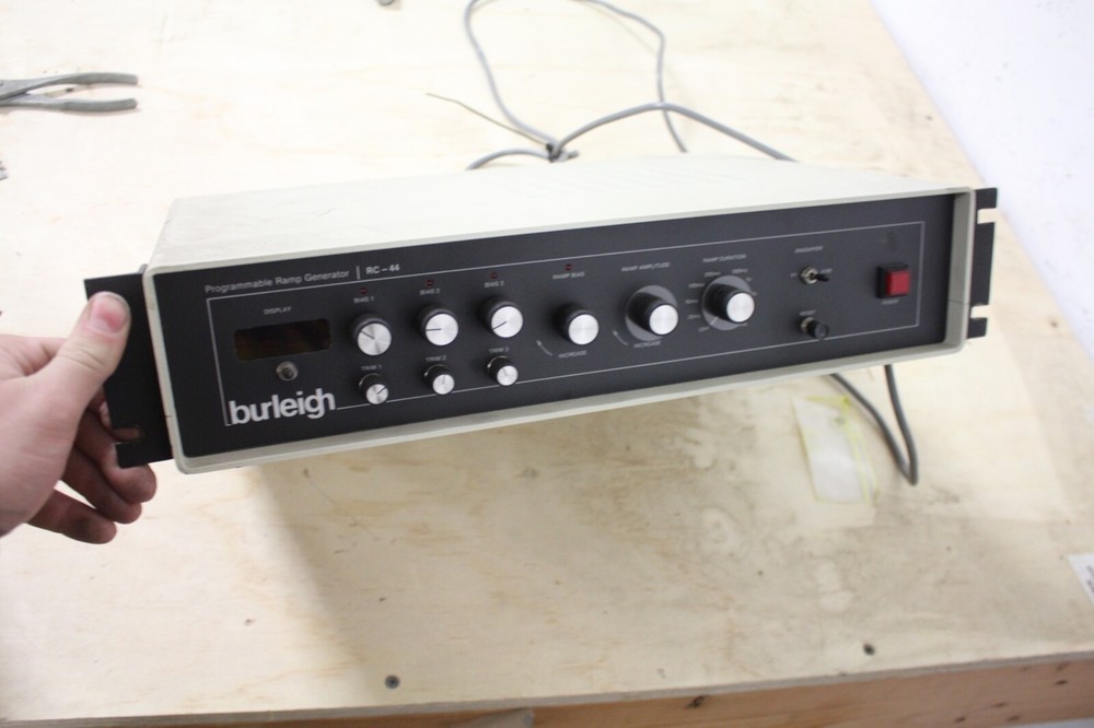 BURLEIGH PROGRAMMABLE RAMP GENERATOR RC-44