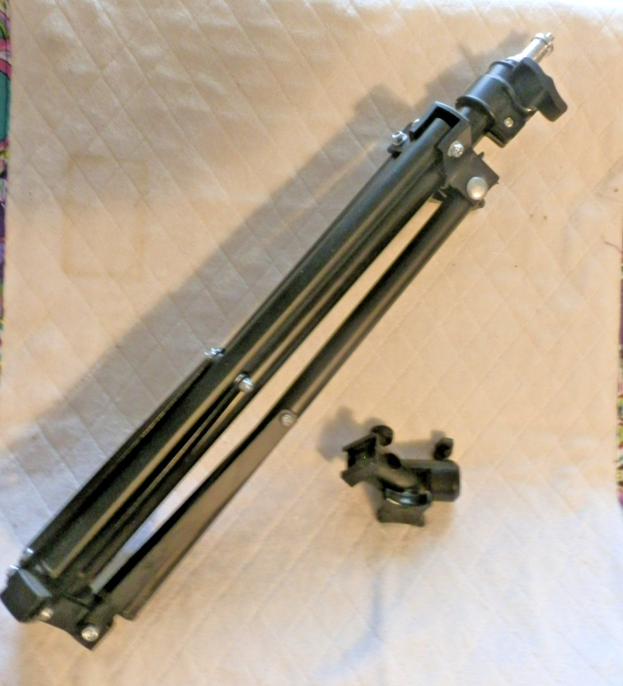 Studio lighting - small light stand cold-shoe mount included