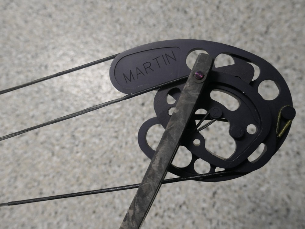 Martin Magnum Tracer Compound Bow With Case