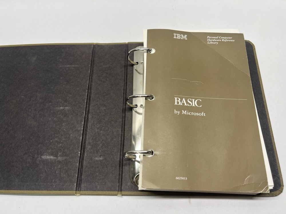 1982 IBM Personal Computer Hardware Reference Library Basic By Microsoft 6025010