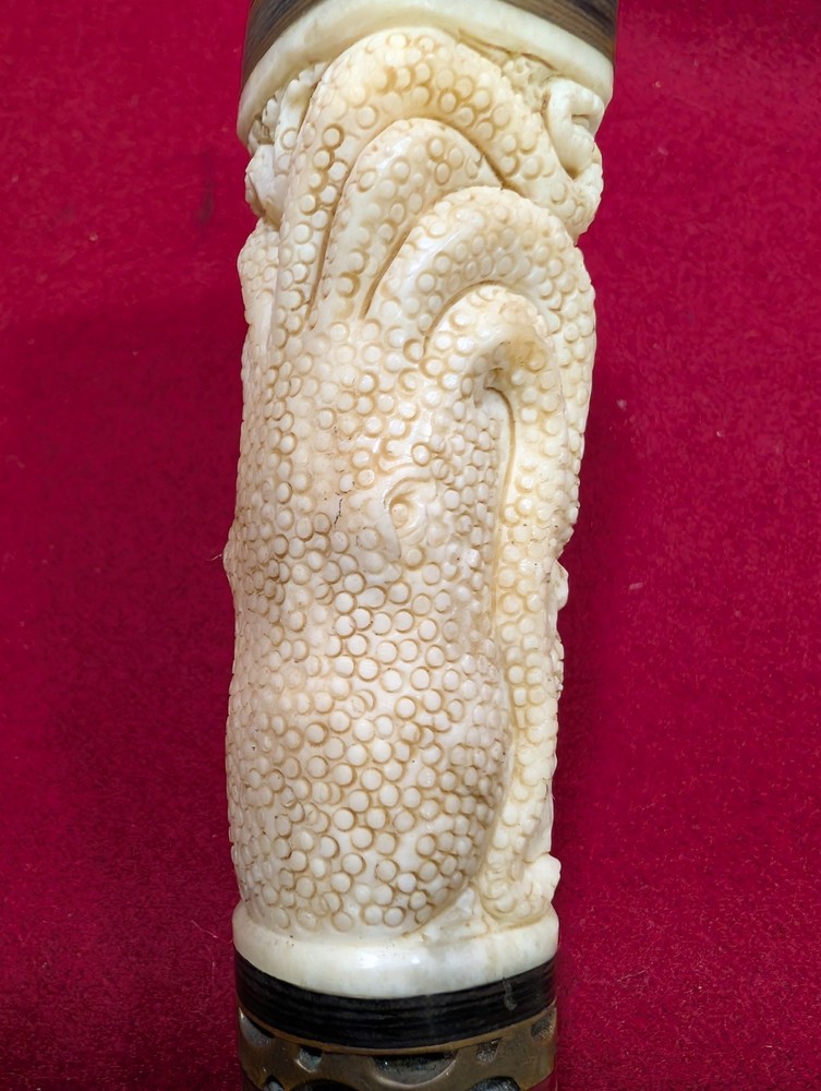 Knife Unique Fine Carved Handle