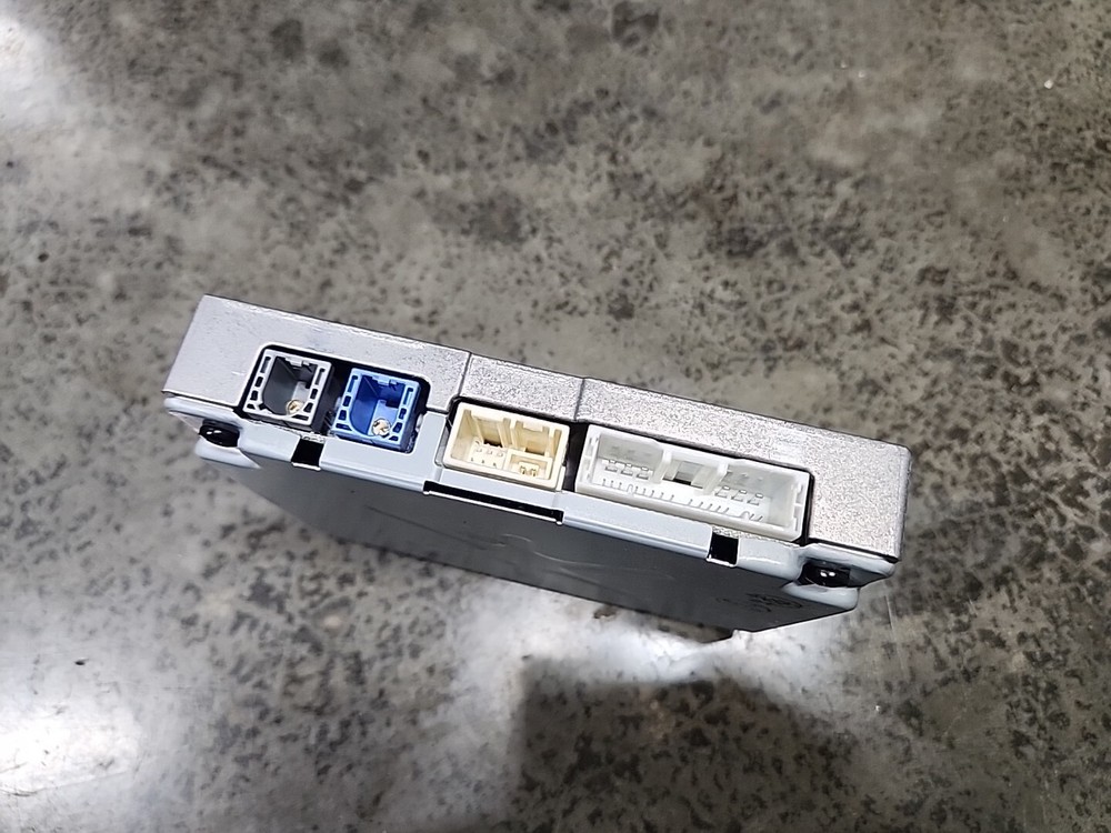 Communication Telematics Control Module Fits 2014 2015 LEXUS IS250C 86741-33030