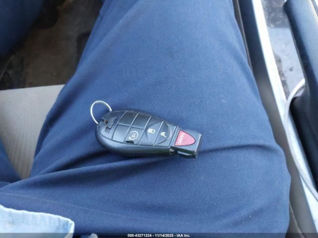 CHEROKEE 2014 Glove Box 4904867