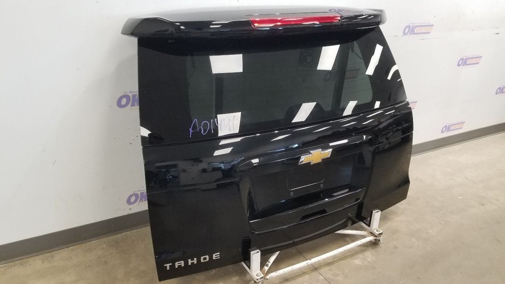 18 CHEVY TAHOE REAR DECKLID HATCH ASSEMBLY BLACK